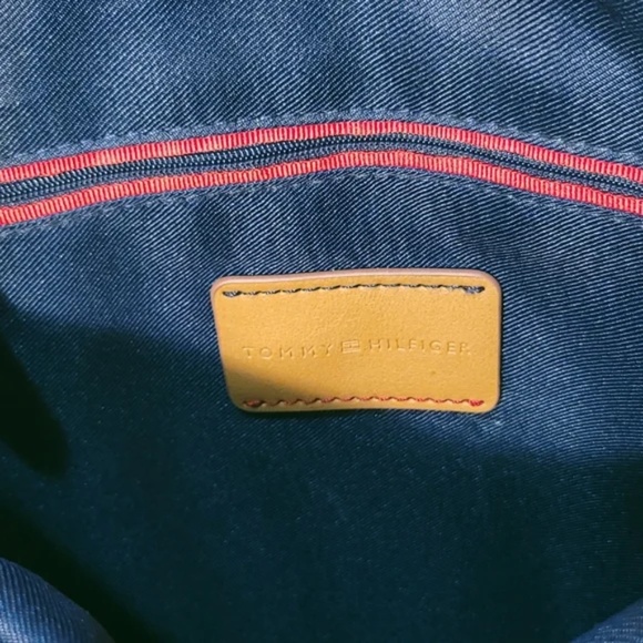 Tommy Hilfiger Olive Green Canvas Backpack - Picture 8 of 9